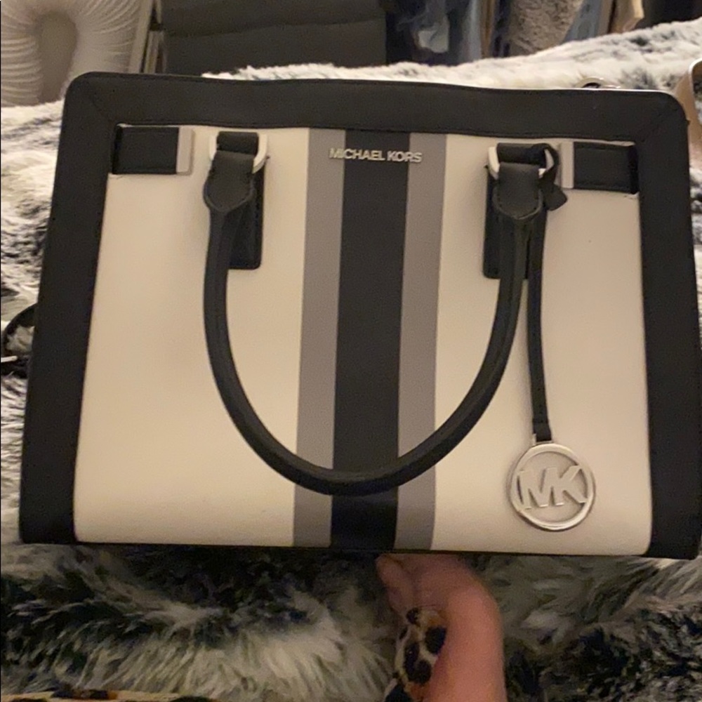Micheal Kors bag